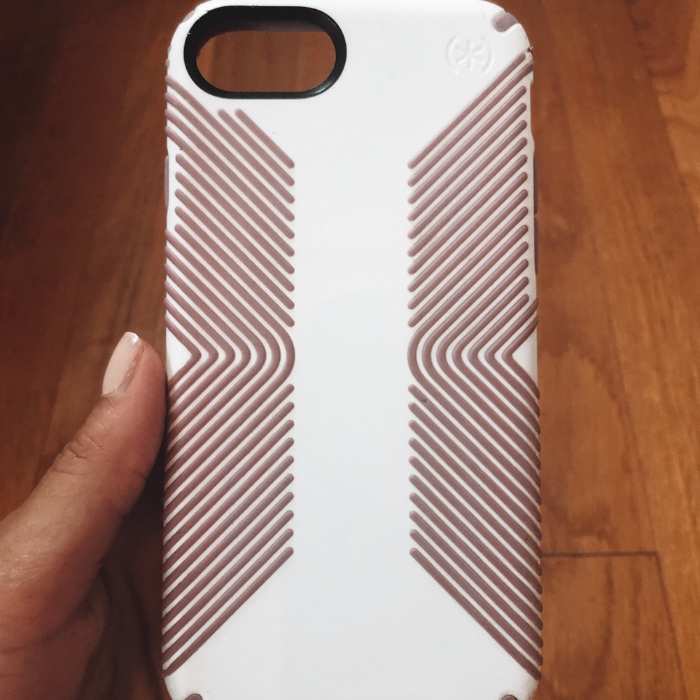 speck grip iphone case